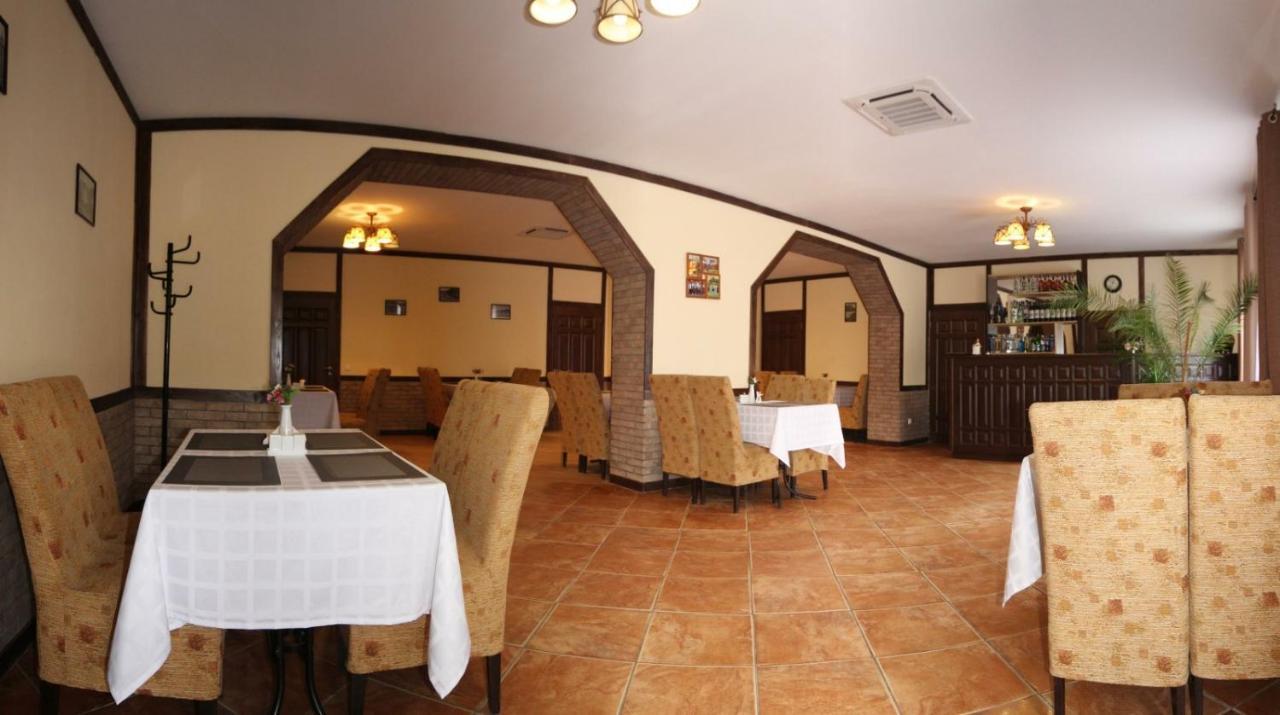 Гірка Hotell Skole Exteriör bild