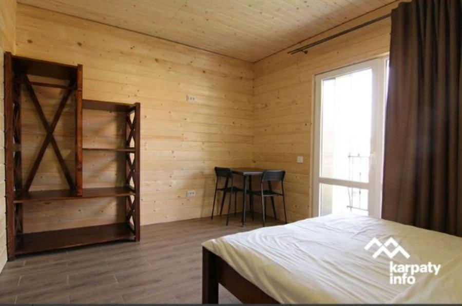 Гірка Hotell Skole Exteriör bild